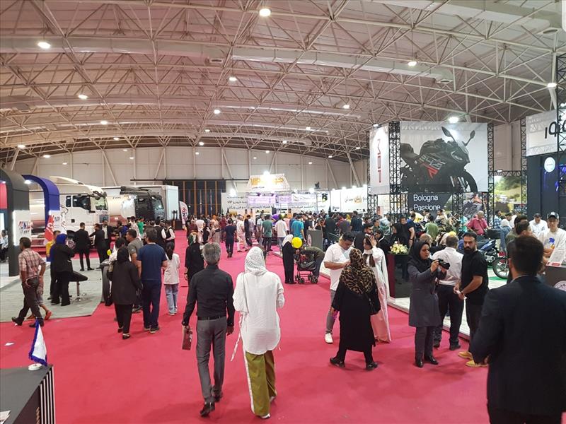 بیستمین نمایشگاه بین‌المللی خودرو شیراز با حضور جمعی از مسئولین افتتاح شد