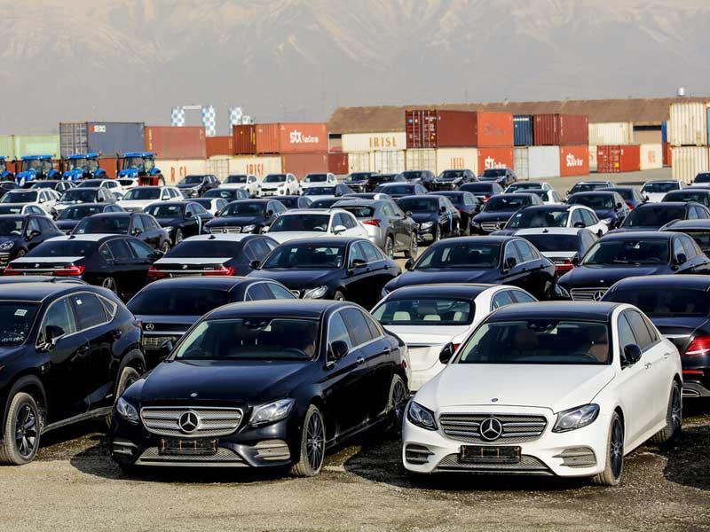 کرونا بازار خودرو را زمین گیر کرد؛ افت 15 درصدی قیمت خودروهای داخلی