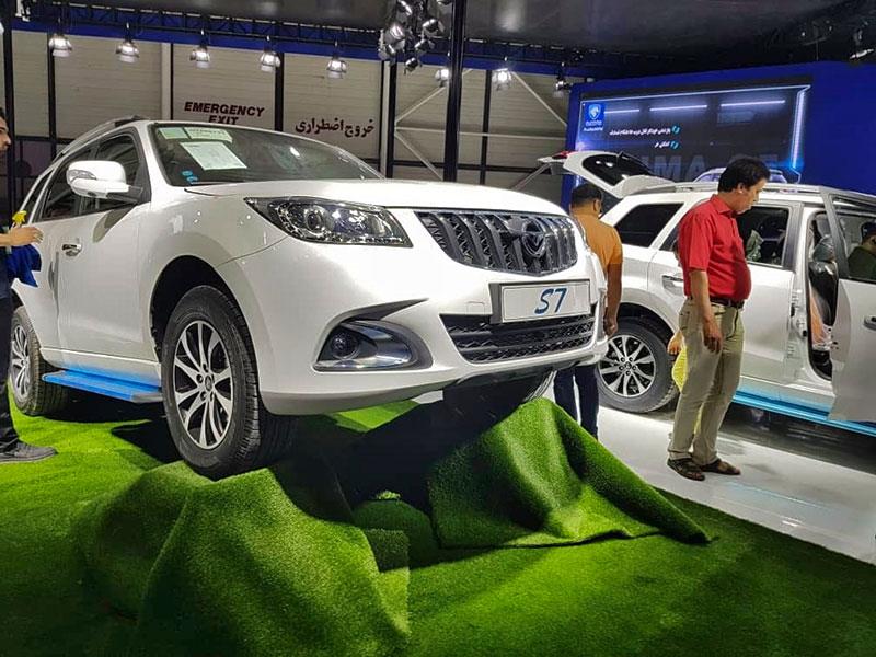 غرفه ایران خودرو در نمایشگاه بین المللی خودرو مشهد آغاز به کار کرد