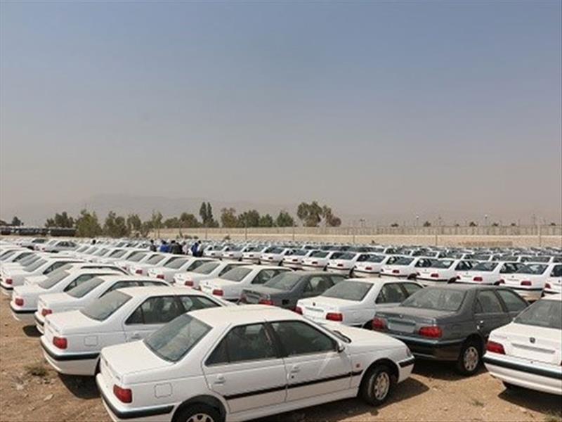 گزارش تعزیرات از اختفای ۱۹۰۰ خودرو در انبار ایران خودرو شیراز