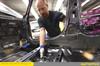 چاپ دستکش‌های ویژه برای کارگران BMW با پرینترهای سه‌ بعدی
