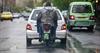امرارمعاش در حاشیه صنعت خودرو؛ از دویدن پشت ماشین تا فروش پلاک تهران با اسناد جعلی