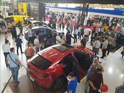 نمایشگاه خودرو تهران با استقبال بازدیدکنندگان در روز اول روبرو شد